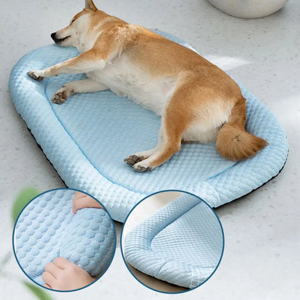 Verkoelende IJs-Zijde Mat voor Honden | Zacht en Comfortabel | Bescherming tegen Warmte | Gemaakt van 3D Vezels | Helpt Hoofd en Nek koel houden | Gemakkelijk in Gebruik | Geen Opladen Nodig