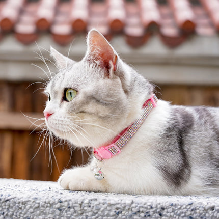 Rhinestone kattenhalsband verstelbaar 20-31 cm | Veiligheidsbuckle | Met bel | Zacht kunstleer | Voor kittens en volwassen katten