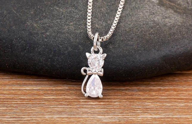 NIDIN katten hanger ketting voor dames | Elegant luxe design | Zirkonia steentjes | Verstelbare goud/zilver  | Leuk cadeau | Fijn gepolijst | Mode sieraden 45+5cm