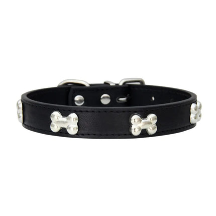Luxe Kunstleren Halsaccessoire voor Huisdieren met Metalen Botdetails | Verstelbaar en Comfortabel | Geschikt voor Honden en Katten