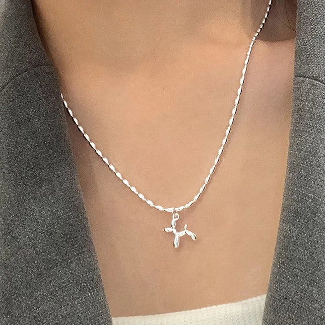 Ballon Hond Ketting Dames | Goud of Zilver Collier | Trendy Dierenhanger Sieraad | Modieuze Hondenketting | Origineel Cadeau voor Vrouwen | Voor Feest, Dagelijks, Party & Geschenk | Fashion Statement Accessoire