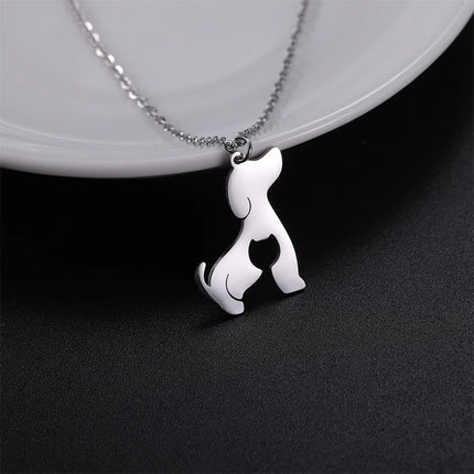 Dames Ketting Met Dierenhanger | Dubbele Laags Choker Met Kat & Hond | Roestvrij Staal | Minimalistisch & Trendy Sieraad | Perfect Cadeau Voor Vriendin, Moeder Of Vriendin