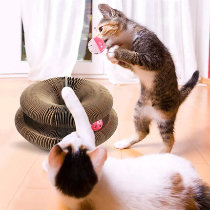 Lola | Duurzaam Krabmeubel Met Gratis Speelballetje | Stressverlagend Kattenplezier