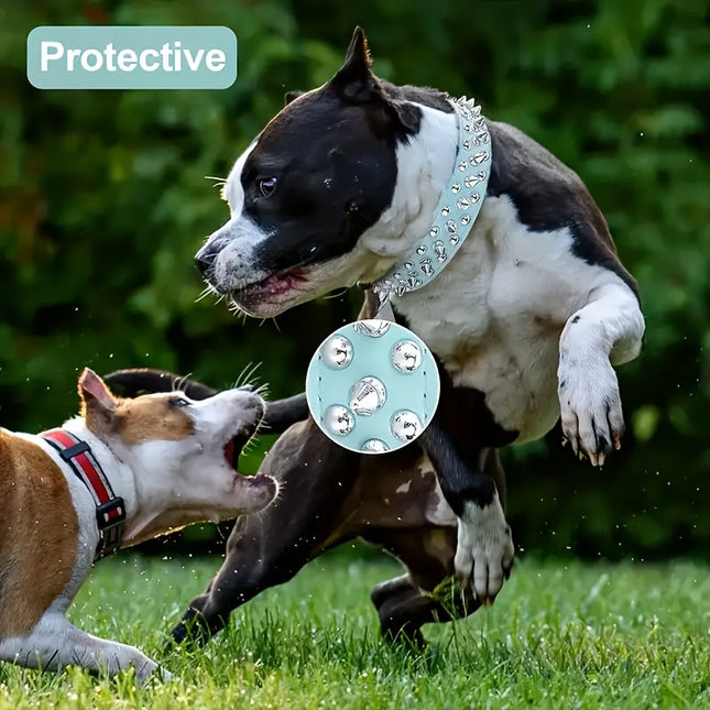 Verstelbare Spiked Hondenhalsband met Metalen Studs | Faux Leer | Inclusief Leiband | Voor Middelgrote en Grote Honden | Duurzaam en Comfortabel | Veilig voor Wandelen en Training