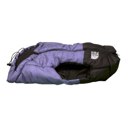 Abrigo antidesgarro morado para perros | Ropa resistente para perros | Protección térmica para actividades al aire libre | Ajuste ajustable | Impermeable y resistente al desgarro | Apto para aventuras | Chaleco resistente para perros