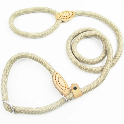 Nylon Slipkoord Hondentuig Zonder Halsband | Verstelbare Antitrekrain met Zacht Handvat | Voor Middelgrote en Grote Honden | Verkrijgbaar in Khaki Zwart Rood Blauw Koffie | Duurzaam Gevlochten voor Comfortabele Wandelervaring
